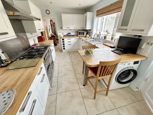 Kitchen- click for photo gallery